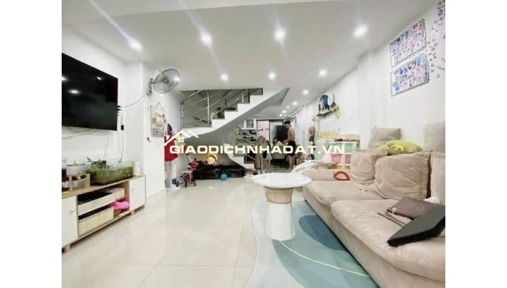 NHÀ ĐẸP GIÁ MỎNG –SÁT MT 3/2-Q10-HƠN 6 TỶ-5 Tầng-3PN